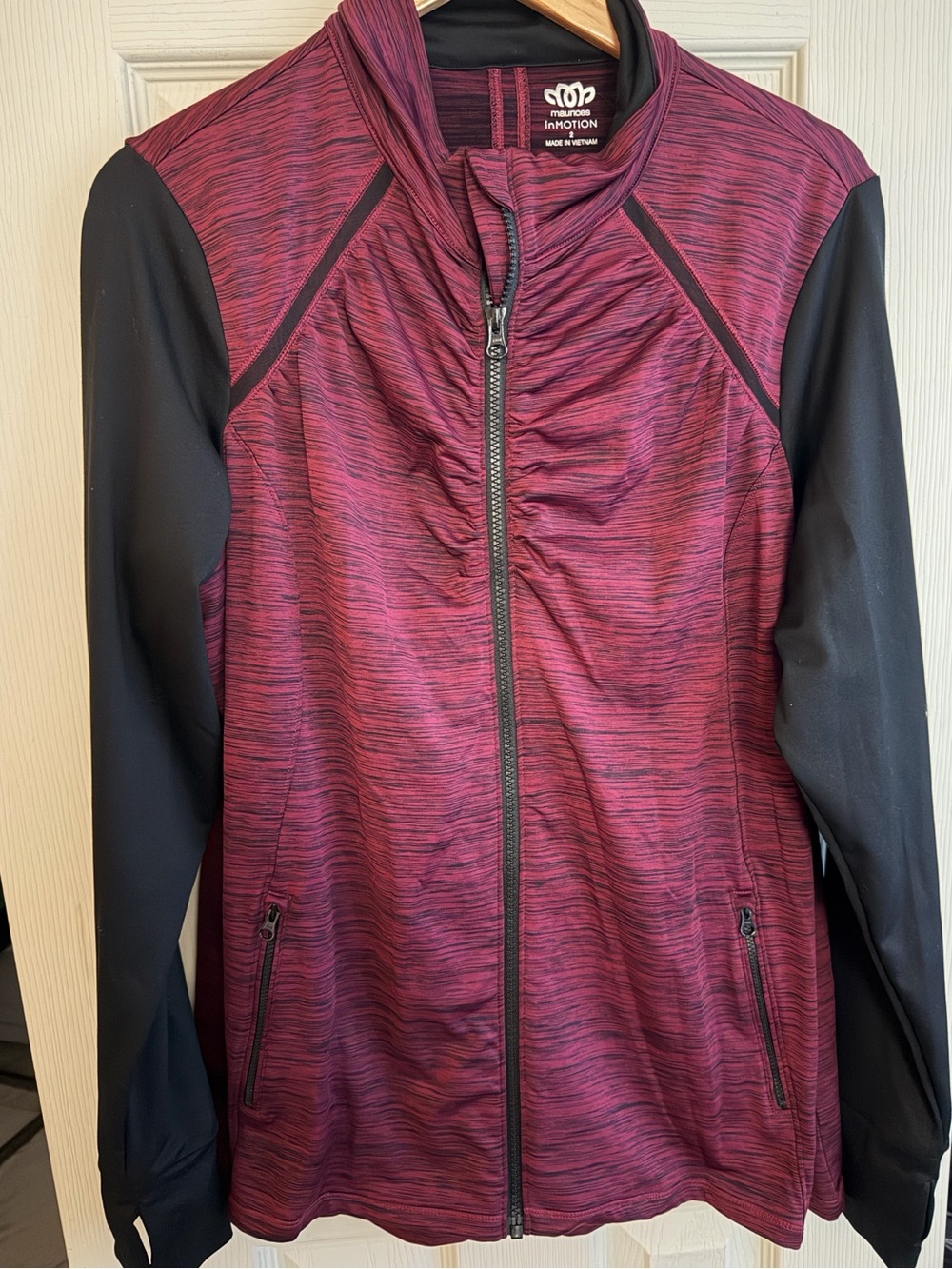 Women's Full-Zip Jacket - Burgundy/Black